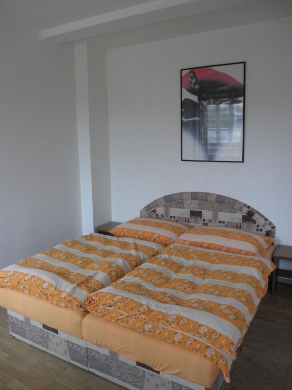 Ehila Hotel Karlovy Vary Szoba fotó